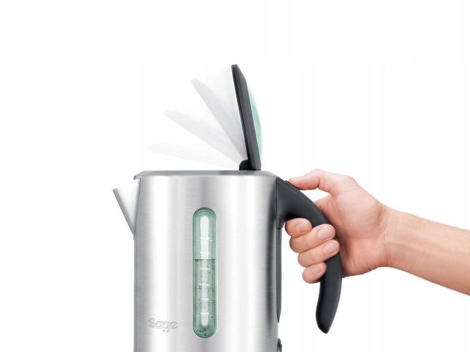 Czajnik-elektryczny-bezprzewodowy-Sage-SKE-700BSS-1,7L-Stal-otwarta-rączka.jpg
