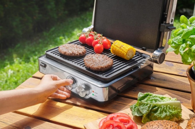 Grill-kontaktowy-stołowy-3-pozycje-pracy.jpg