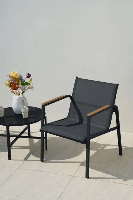 balcony_furniture_mango_black_chair_arrangement_2d41.product_gallery.jpg