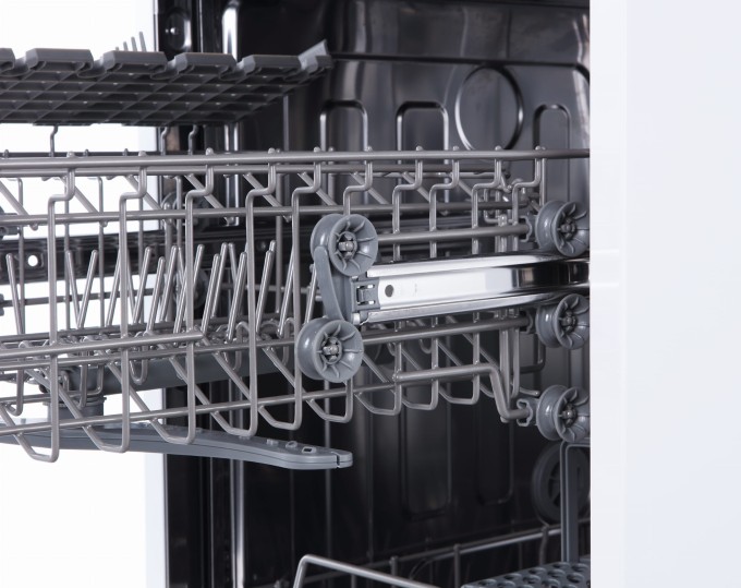 40049269-8.jpg